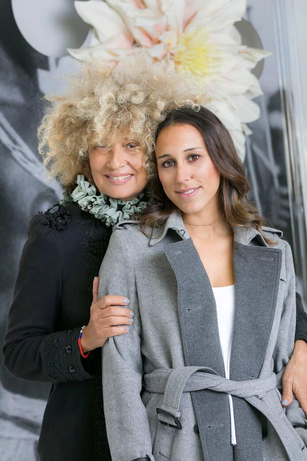 Owanto (left) and Katya Berger (right), 2018. The filiation between mother and daughter, artist and producer. Courtesy of the artist.